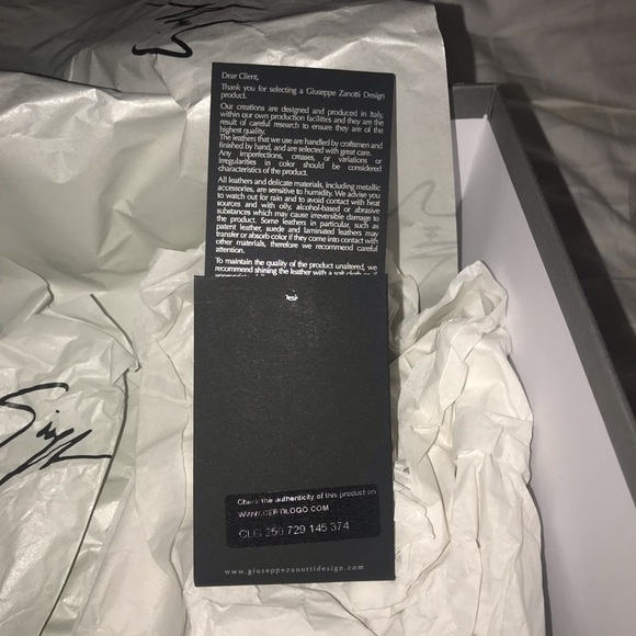 😍Giuseppe zanotti. Women snake skin sneakers... - Picture 4 of 7